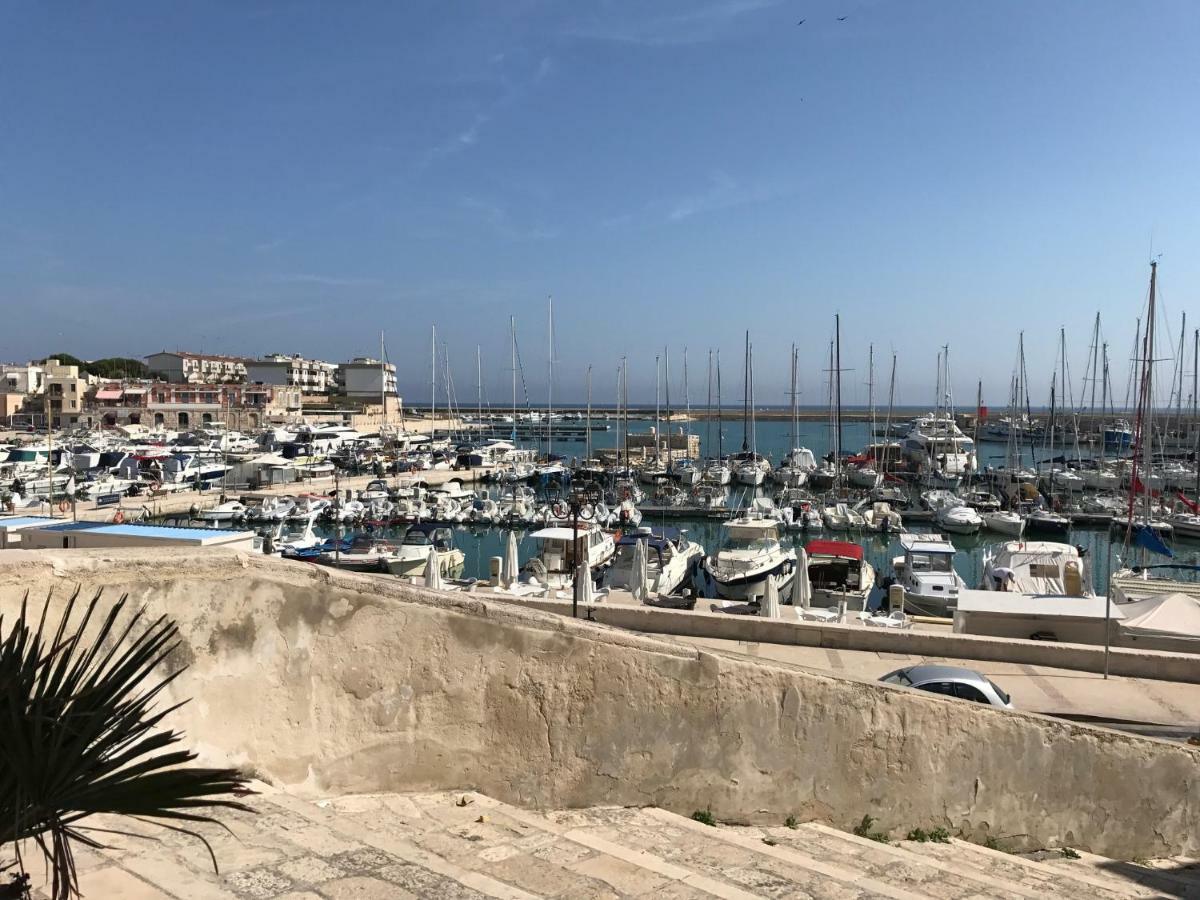 Casa Vacanze La Scalinata Bisceglie Exterior foto